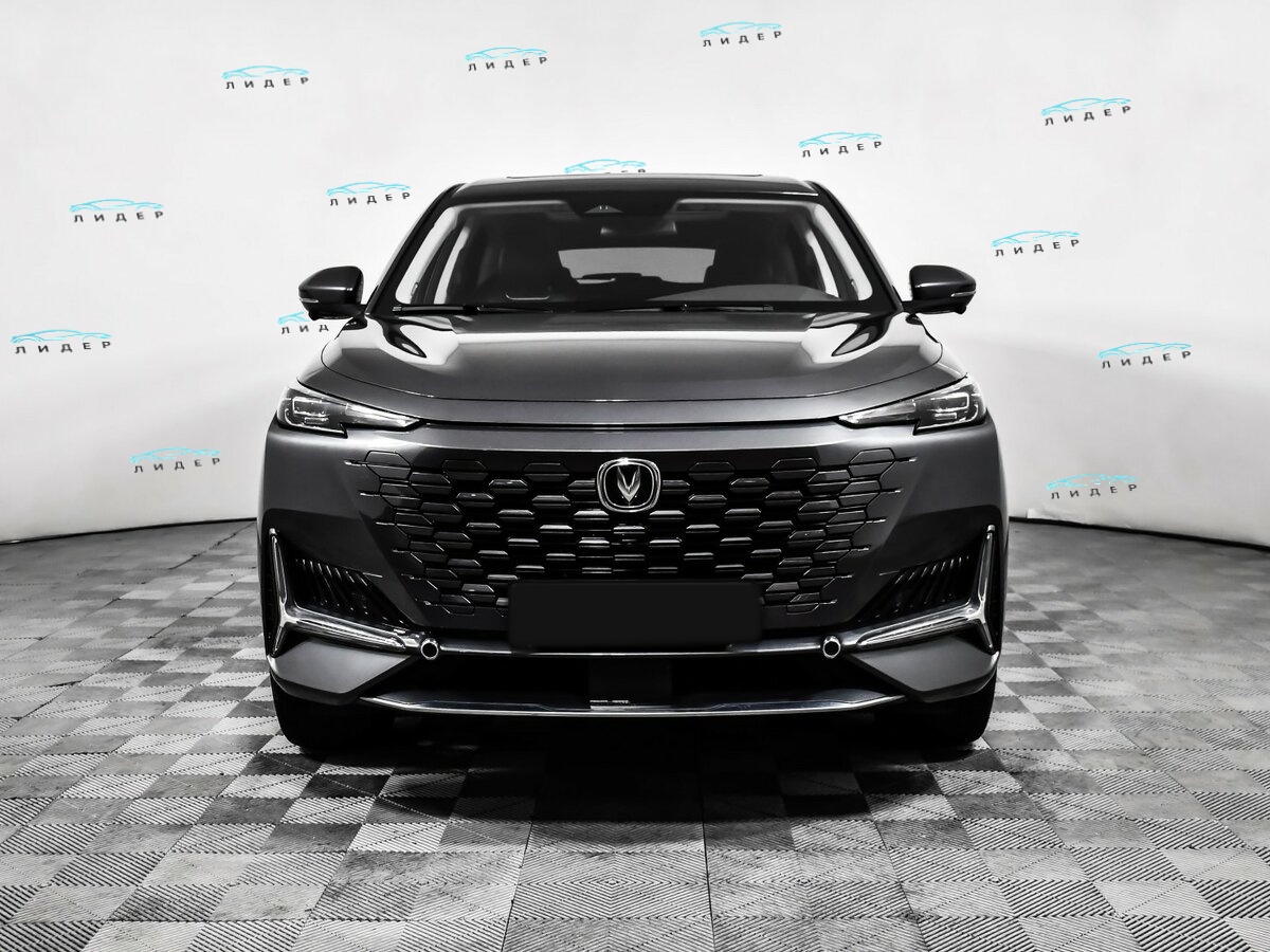 Б/У Чанган УНИ-К 2024 года. Фото: #1