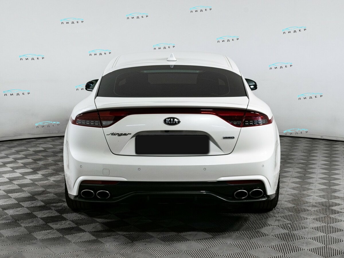Б/У Киа Стингер 2021 года. Фото: #4