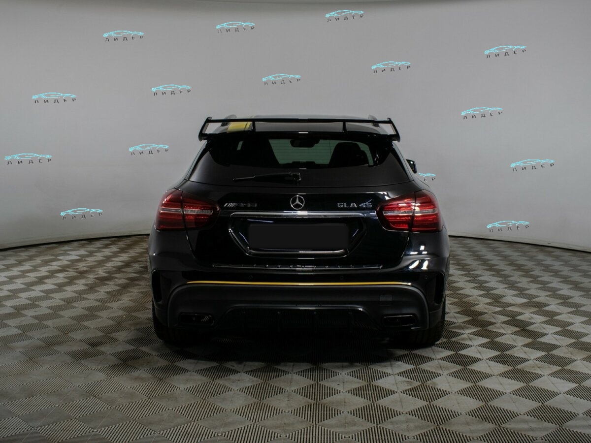 Б/У Мерседес-Бенц ГЛА АМГ 2018 года. Фото: #4