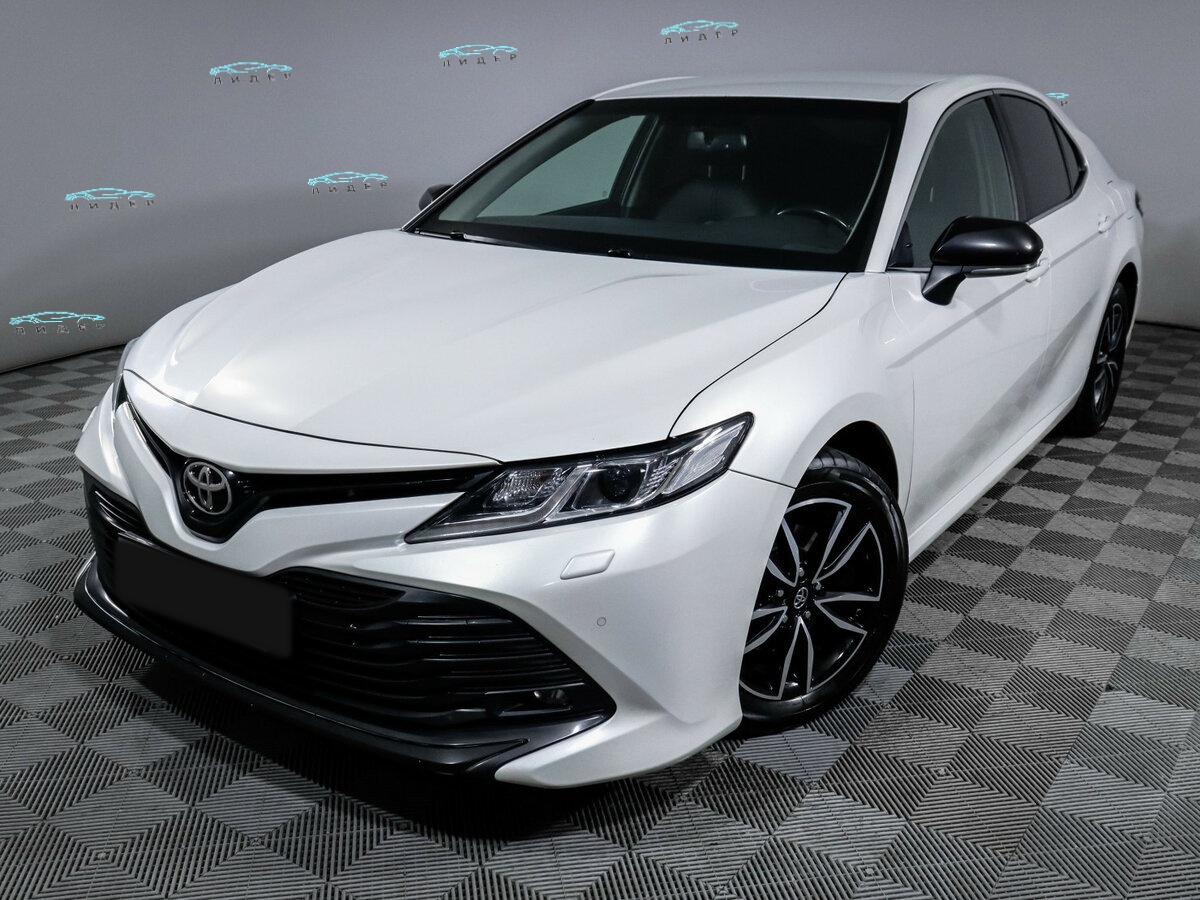 Б/У Тойота Камри 2020 года. Фото: #13