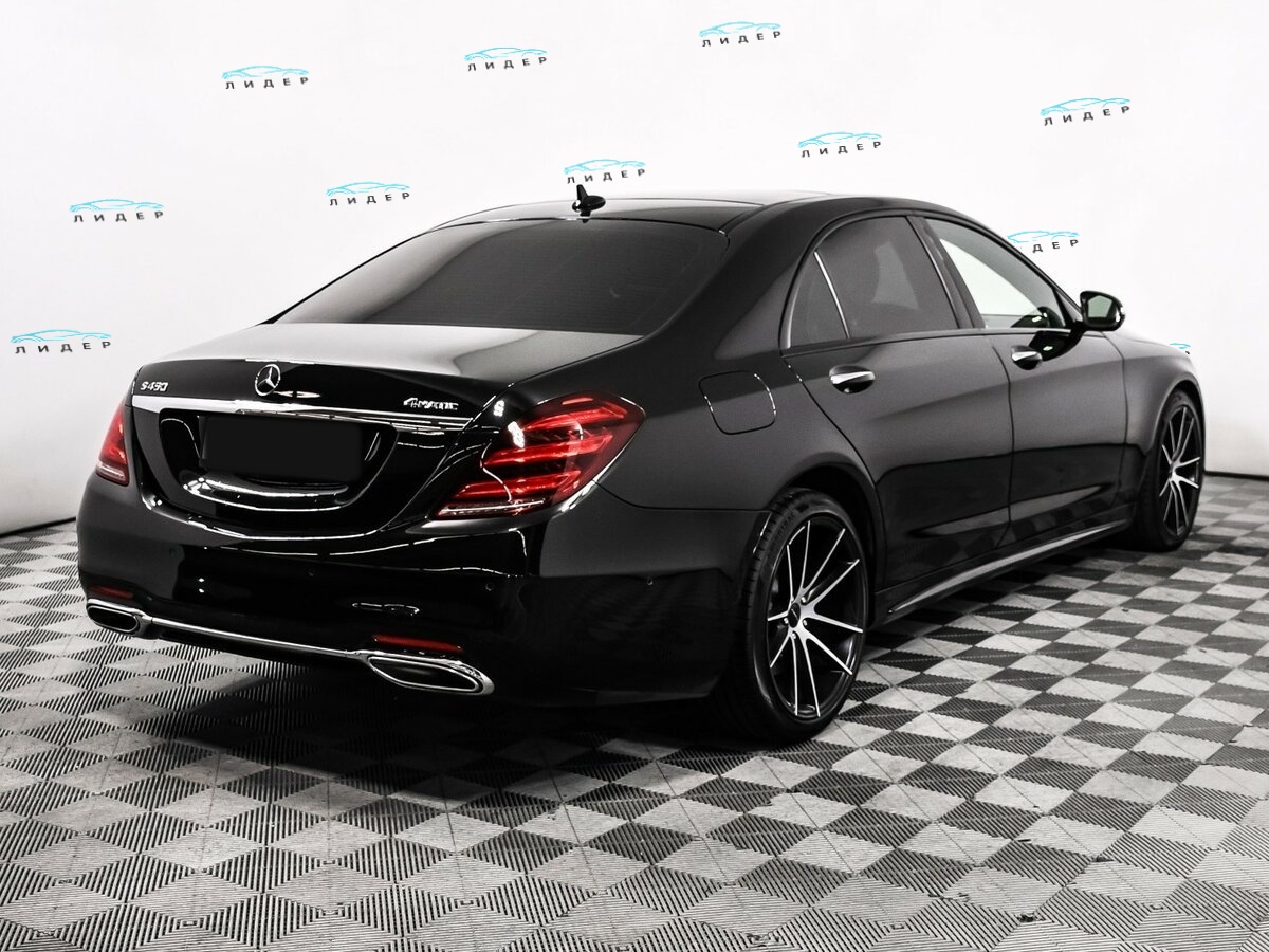 Б/У Мерседес-Бенц С-Класс 2019 года. Фото: #3