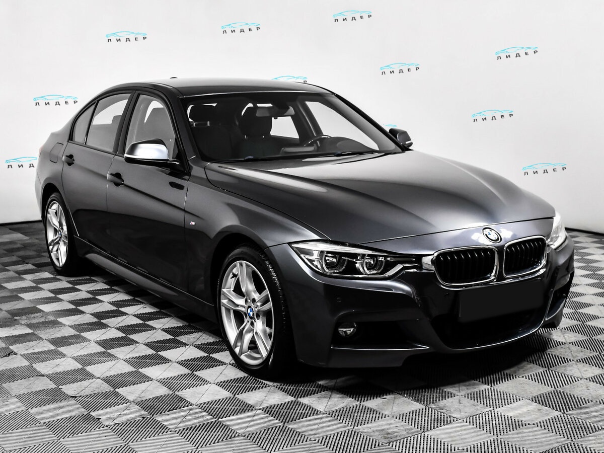 Б/У БМВ 3 серии 2017 года. Фото: #2