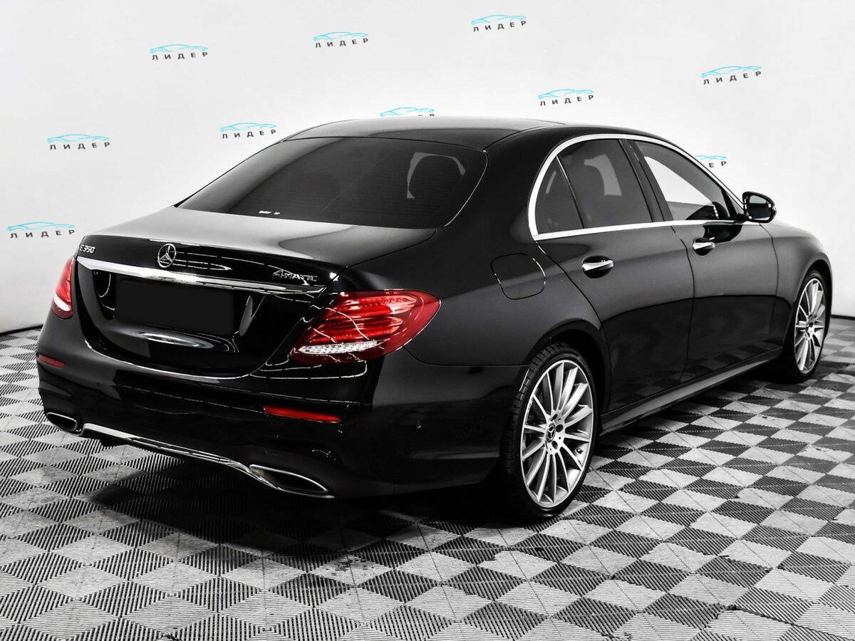Б/У Мерседес-Бенц Е-Класс 2020 года. Фото: #4