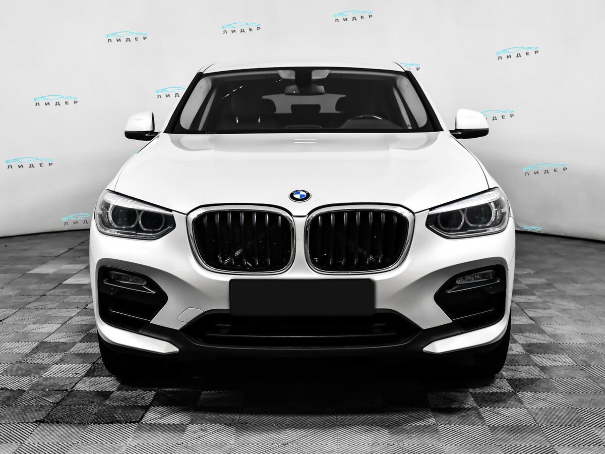 Б/У БМВ Икс4 2018 года. Фото: #1