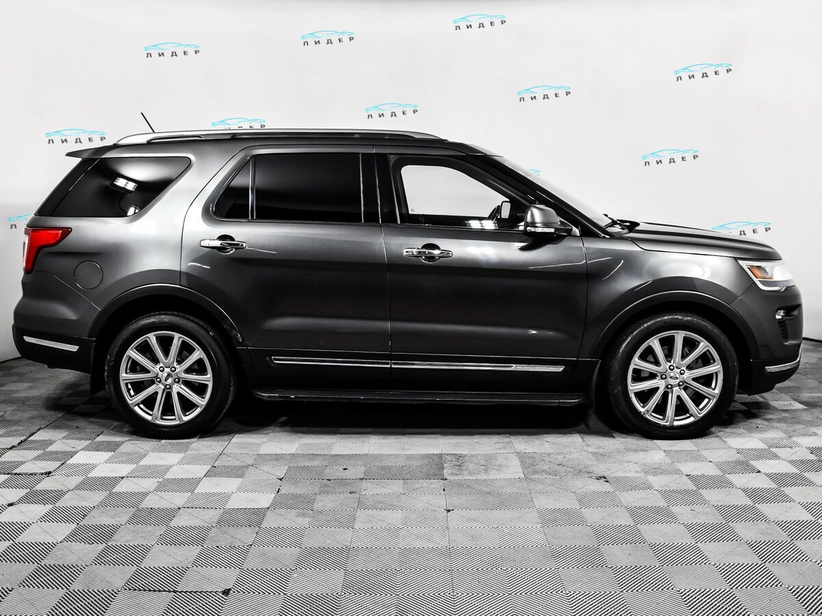 Б/У Форд Експлорер 2018 года. Фото: #3