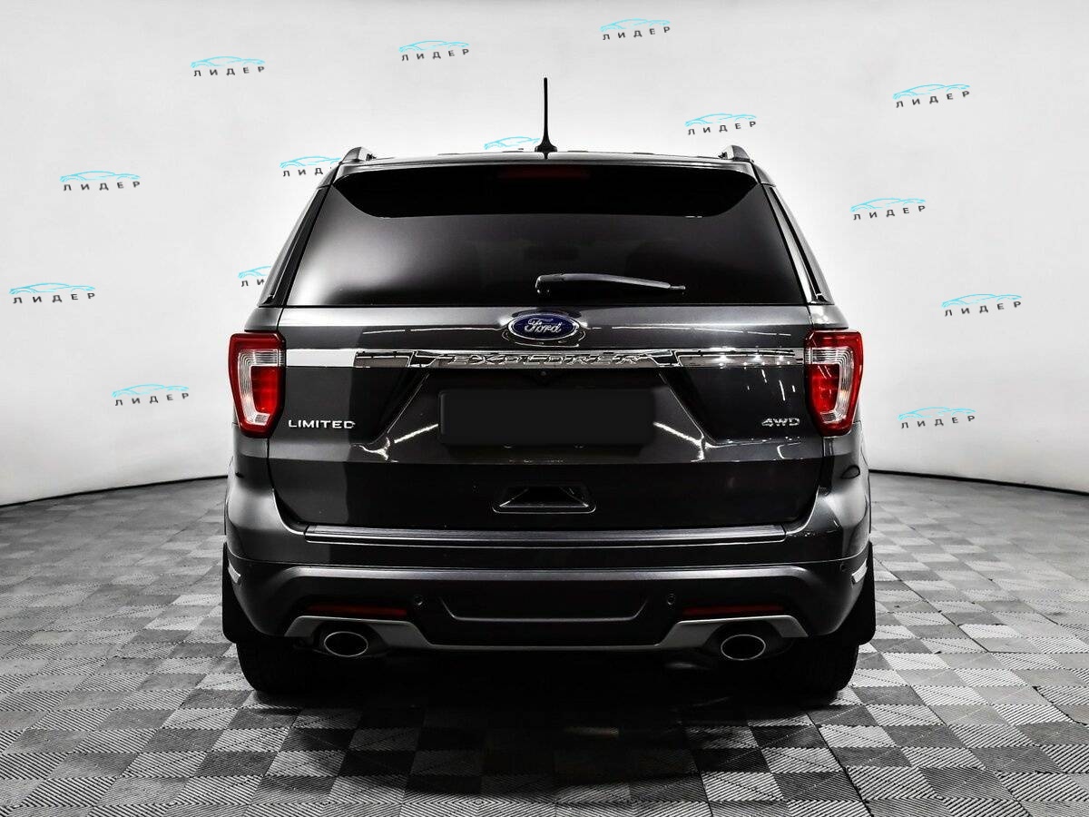 Б/У Форд Експлорер 2018 года. Фото: #5