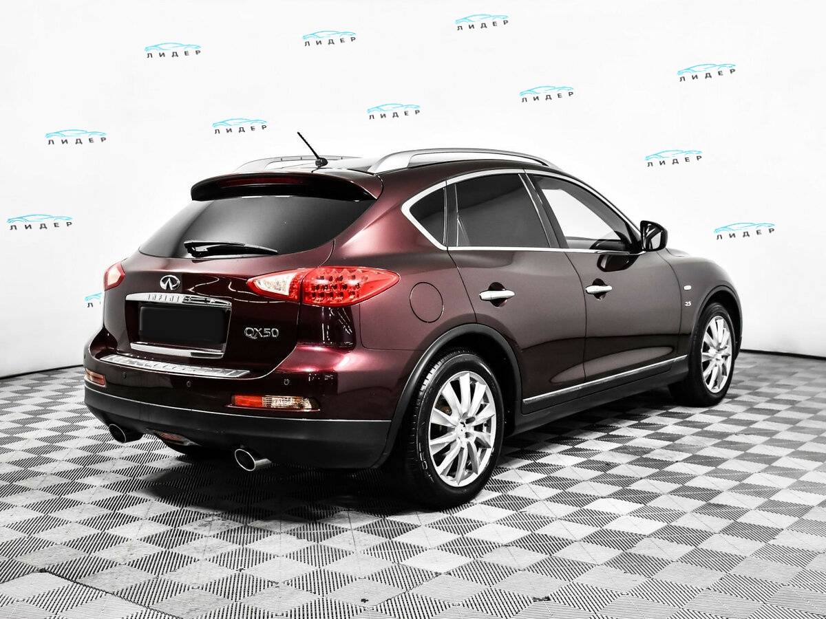 Б/У Инфинити К-Икс50 2015 года. Фото: #3