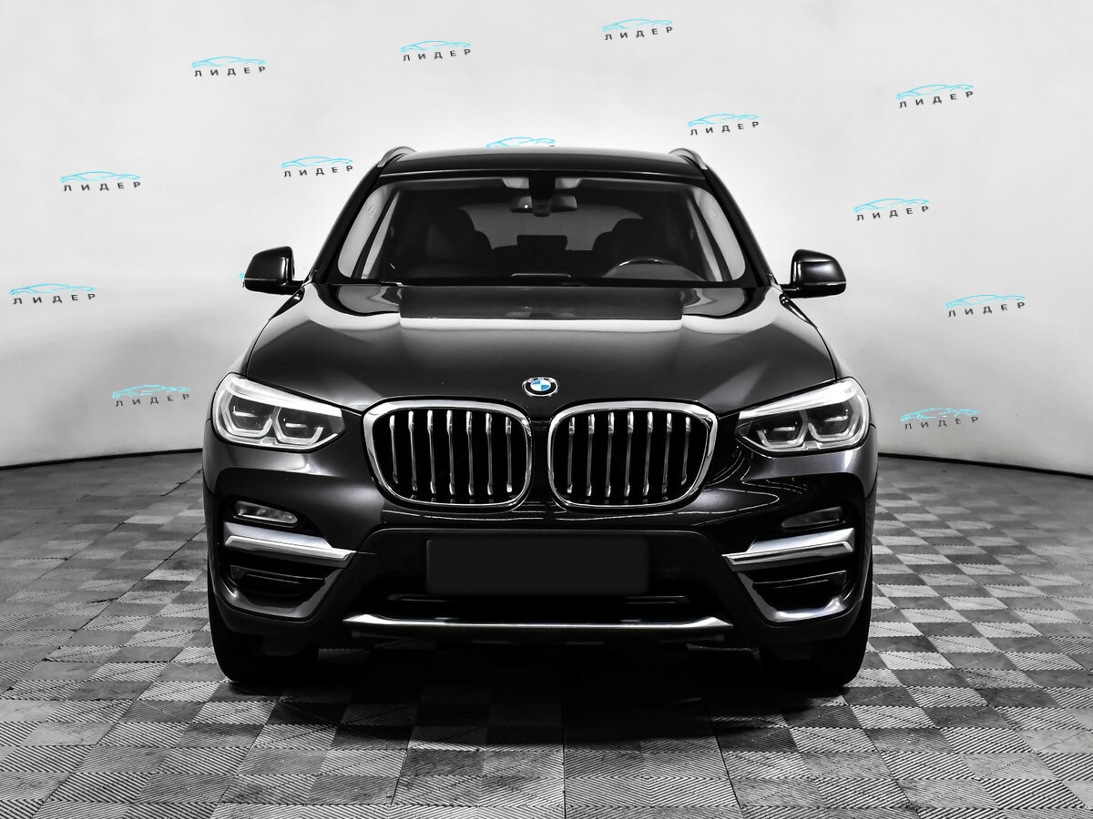 Б/У БМВ Икс3 2018 года. Фото: #1