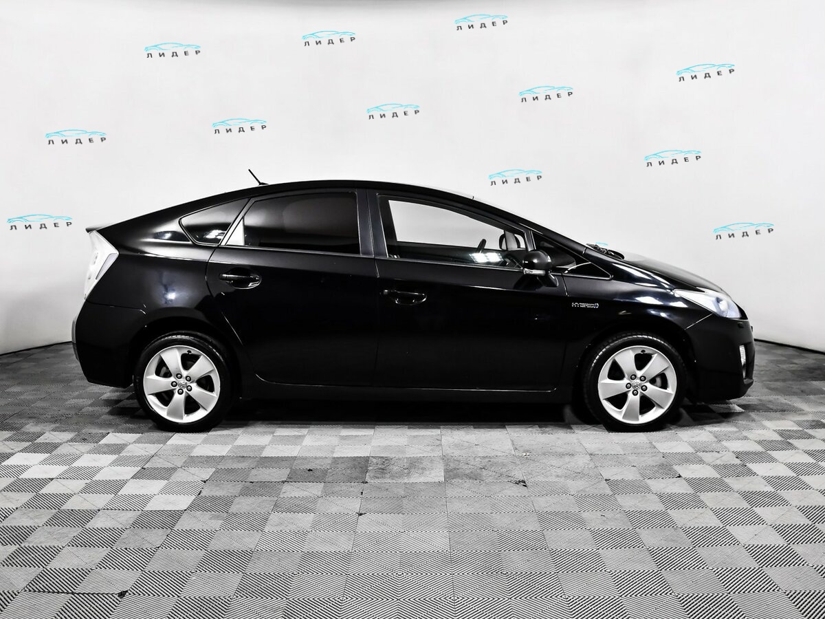 Б/У Тойота Приус 2010 года. Фото: #3