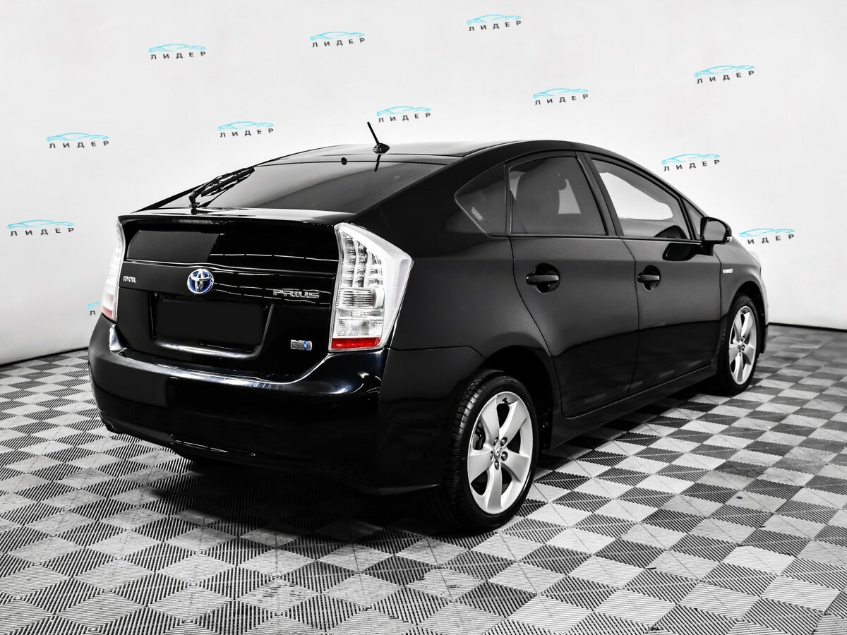 Б/У Тойота Приус 2010 года. Фото: #4