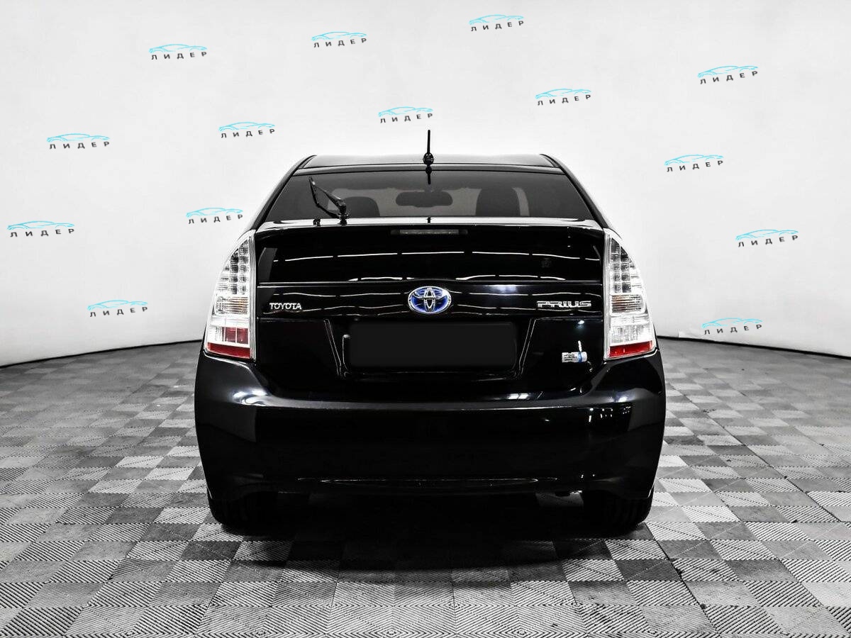 Б/У Тойота Приус 2010 года. Фото: #5