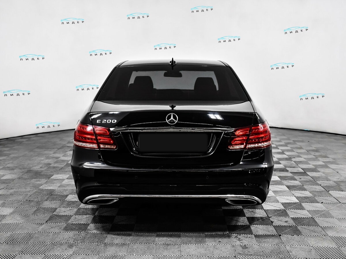 Б/У Мерседес-Бенц Е-Класс 2013 года. Фото: #5