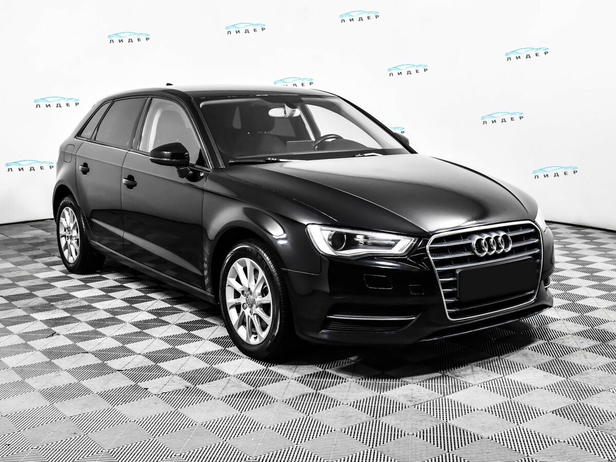 Б/У Ауди А3 2015 года. Фото: #2
