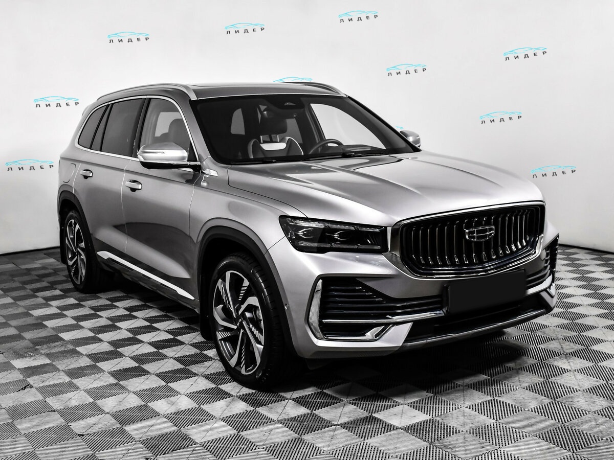 Б/У Джили Монжаро 2023 года. Фото: #2