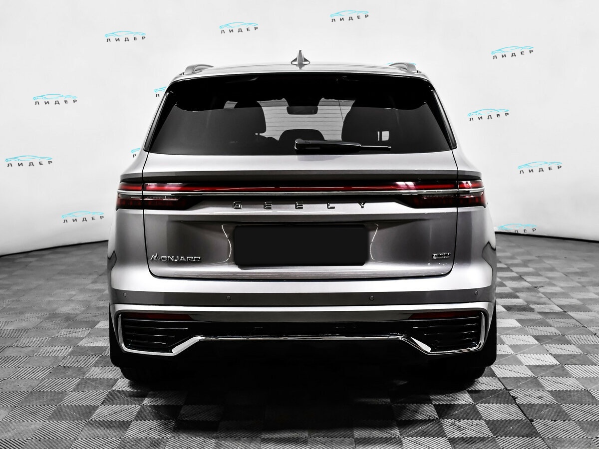 Б/У Джили Монжаро 2023 года. Фото: #3