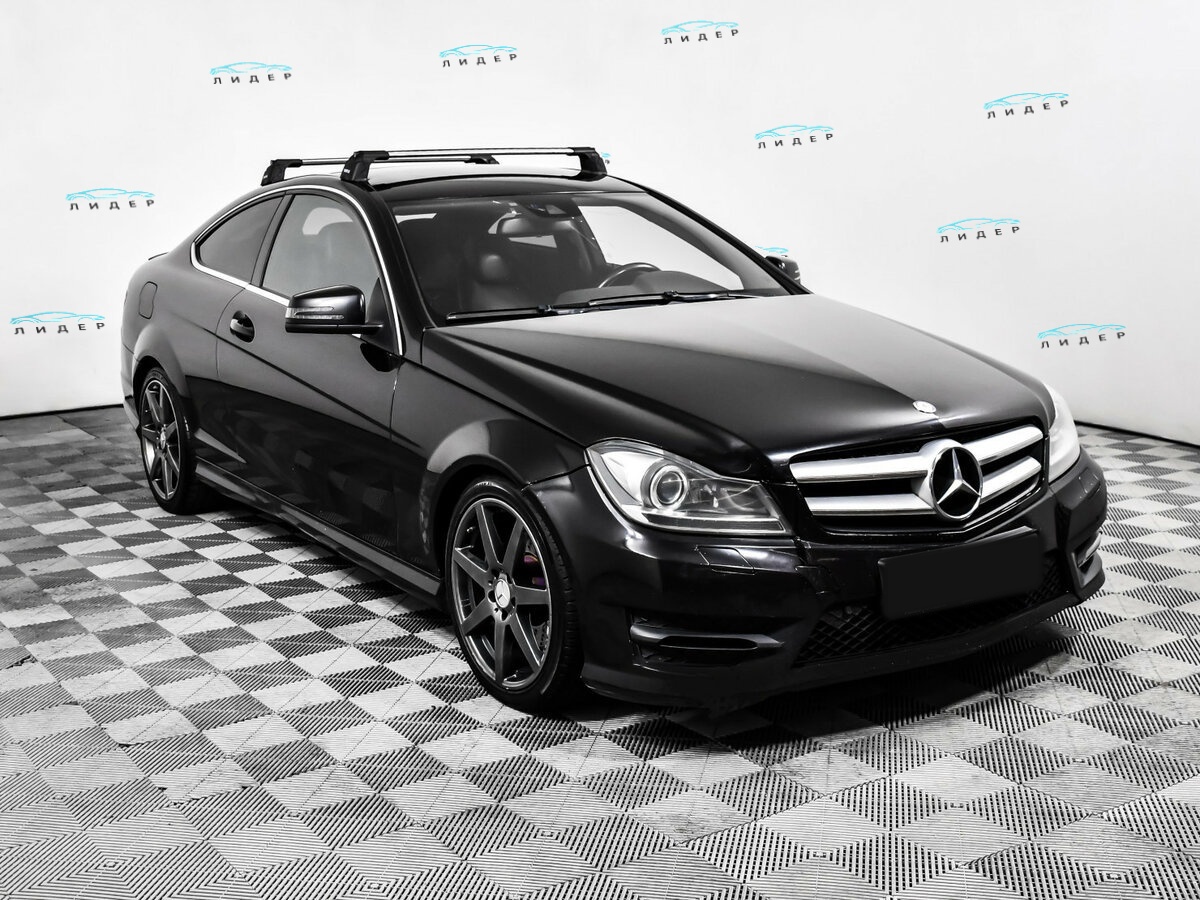 Б/У Мерседес-Бенц Ц-Класс 2012 года. Фото: #2