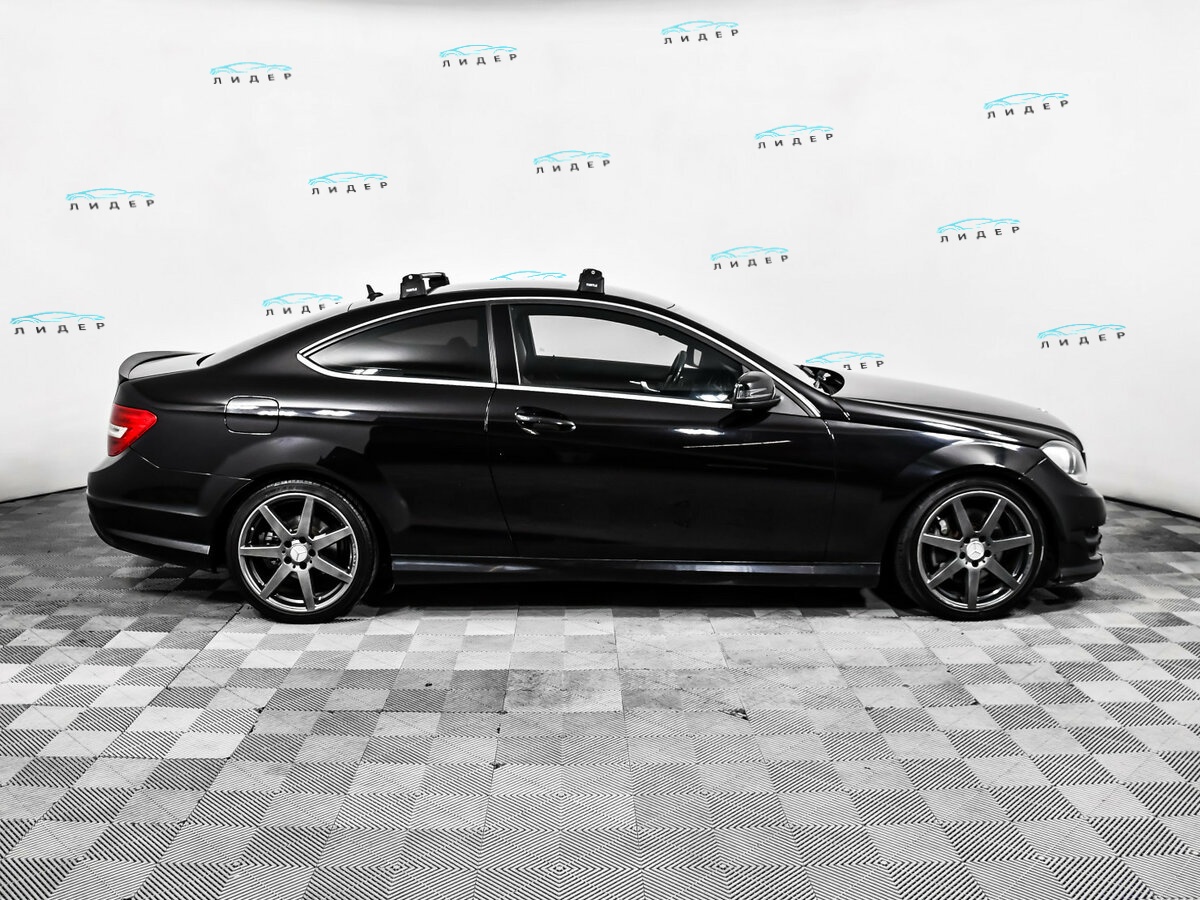 Б/У Мерседес-Бенц Ц-Класс 2012 года. Фото: #3