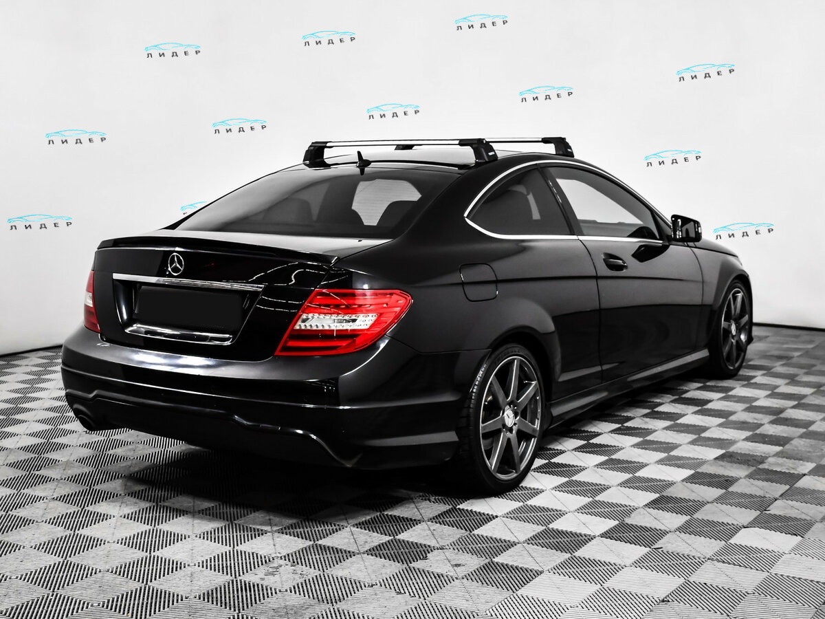 Б/У Мерседес-Бенц Ц-Класс 2012 года. Фото: #4
