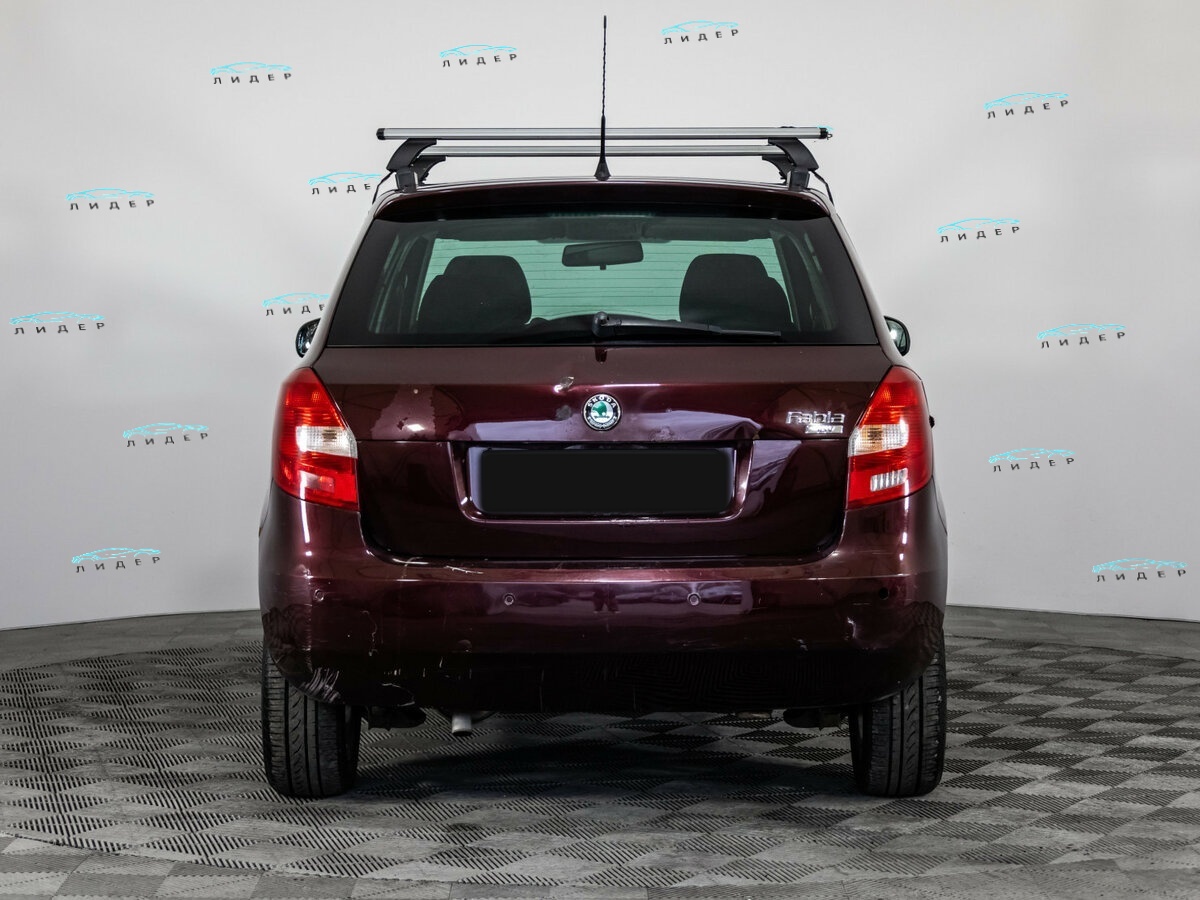 Б/У Шкода Фабия 2010 года. Фото: #5