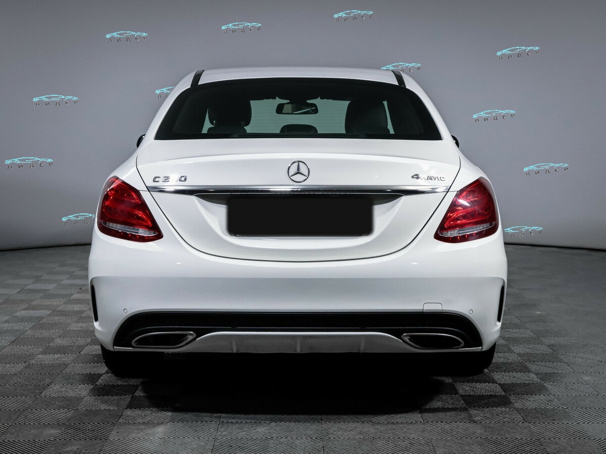 Б/У Мерседес-Бенц Ц-Класс 2016 года. Фото: #4