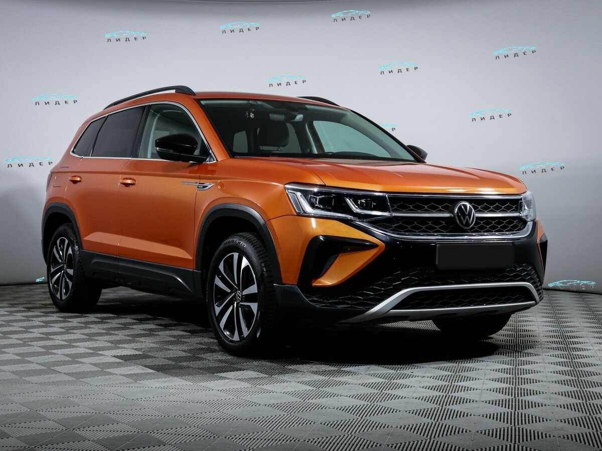 Б/У Фольксваген Таос 2021 года. Фото: #2