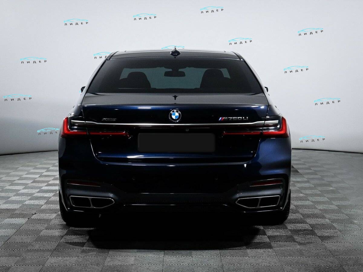 Б/У БМВ 7 серии 2021 года. Фото: #4