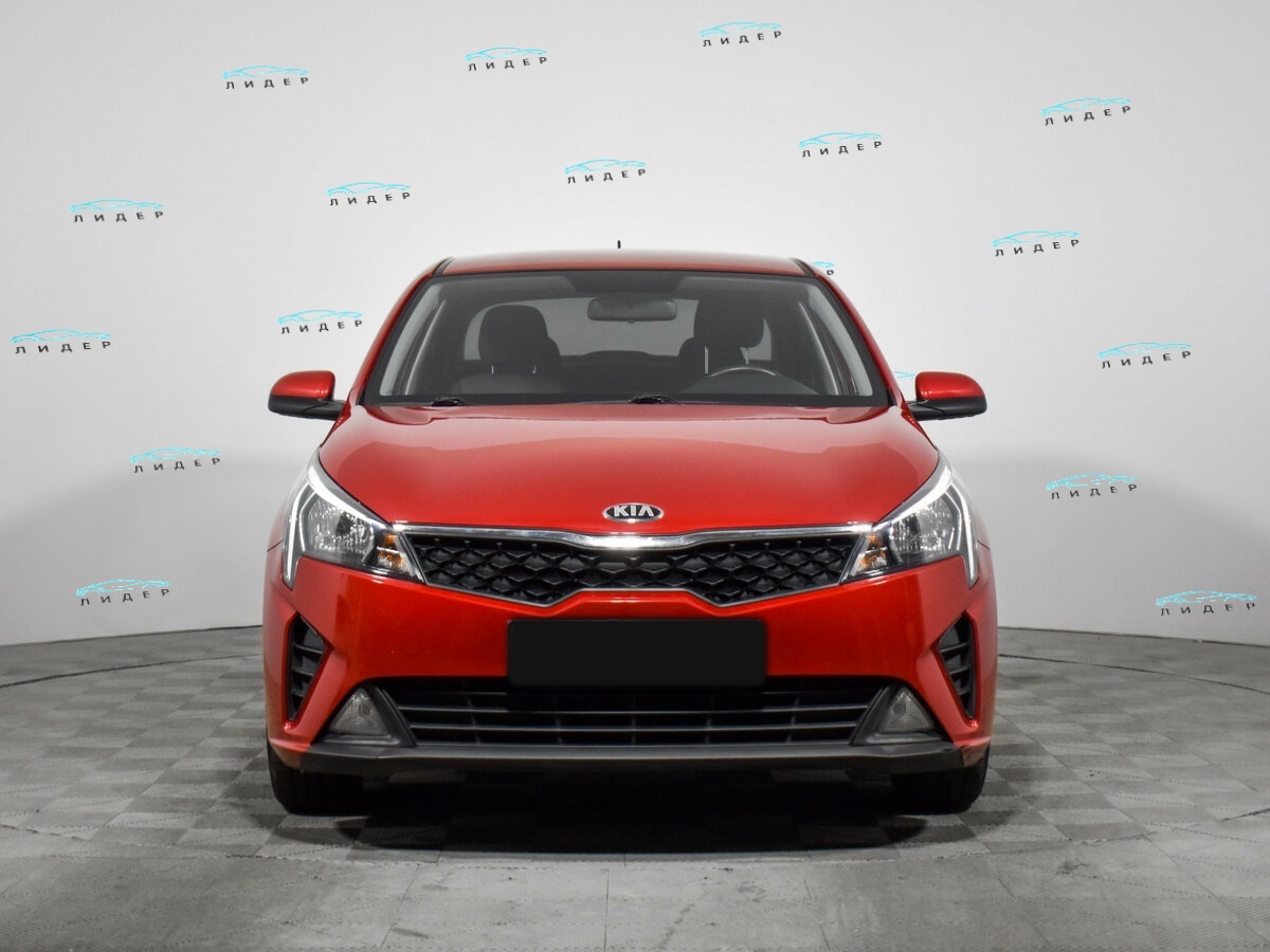 Б/У Киа Рио 2021 года. Фото: #1