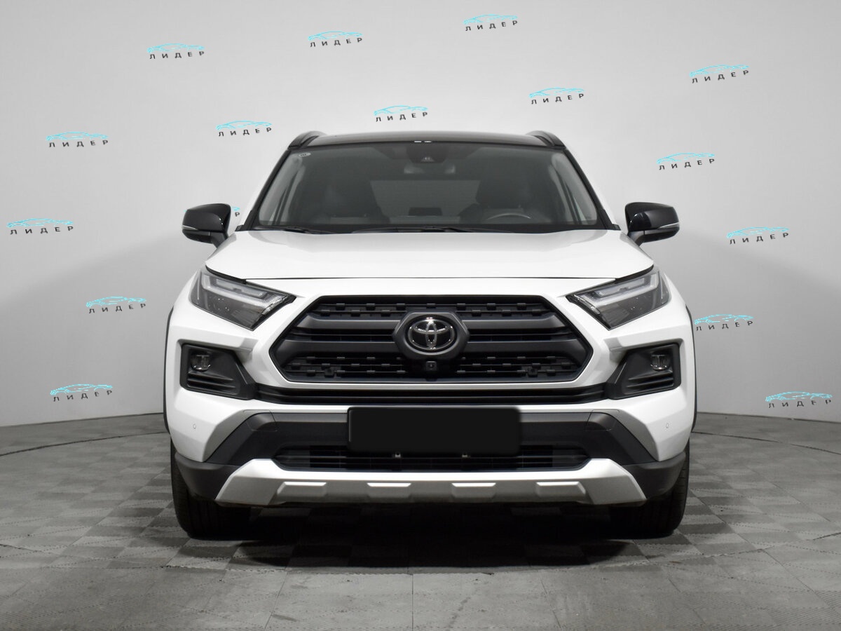 Б/У Тойота Рав4 2024 года. Фото: #1