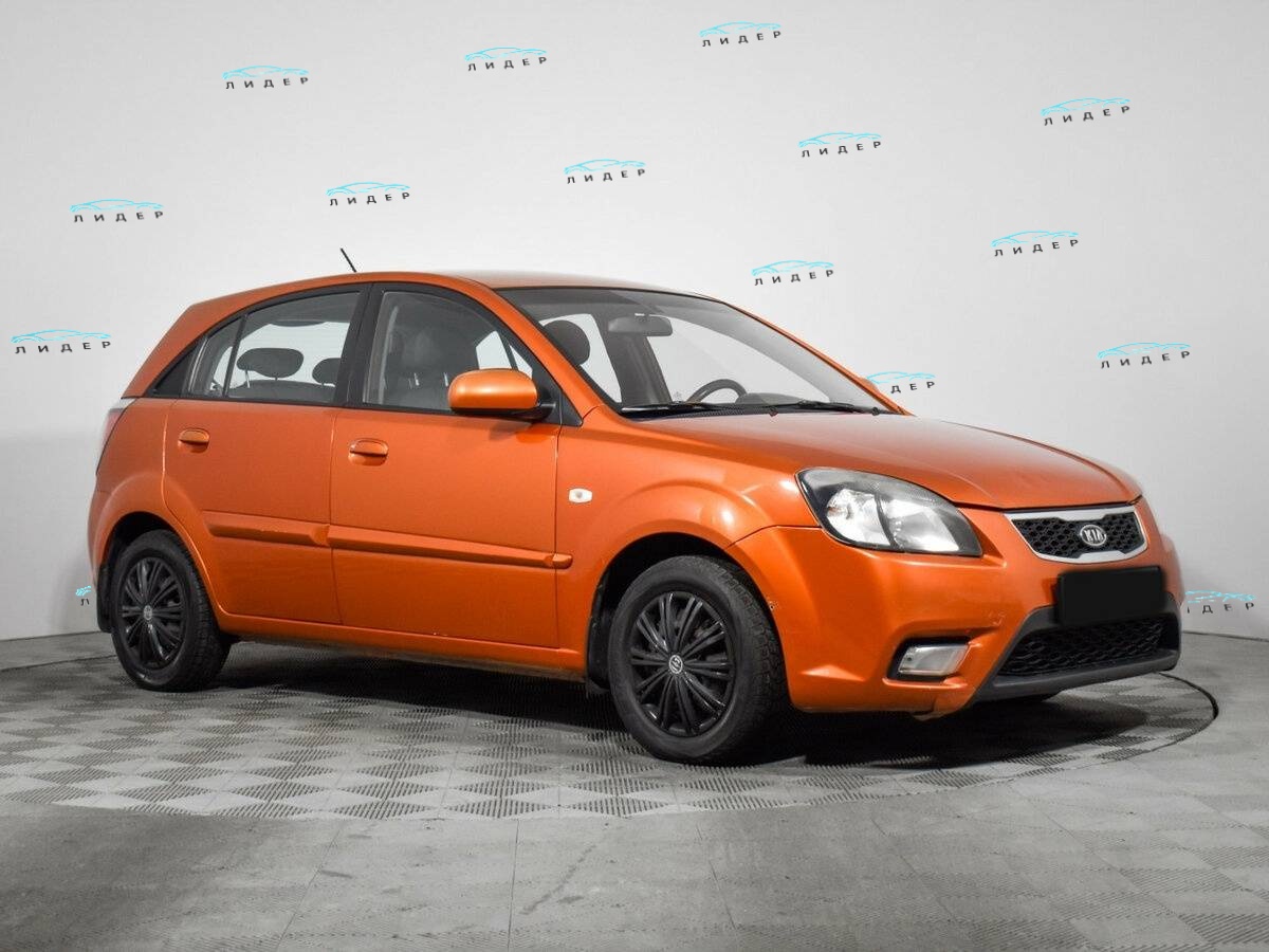 Б/У Киа Рио 2011 года. Фото: #2