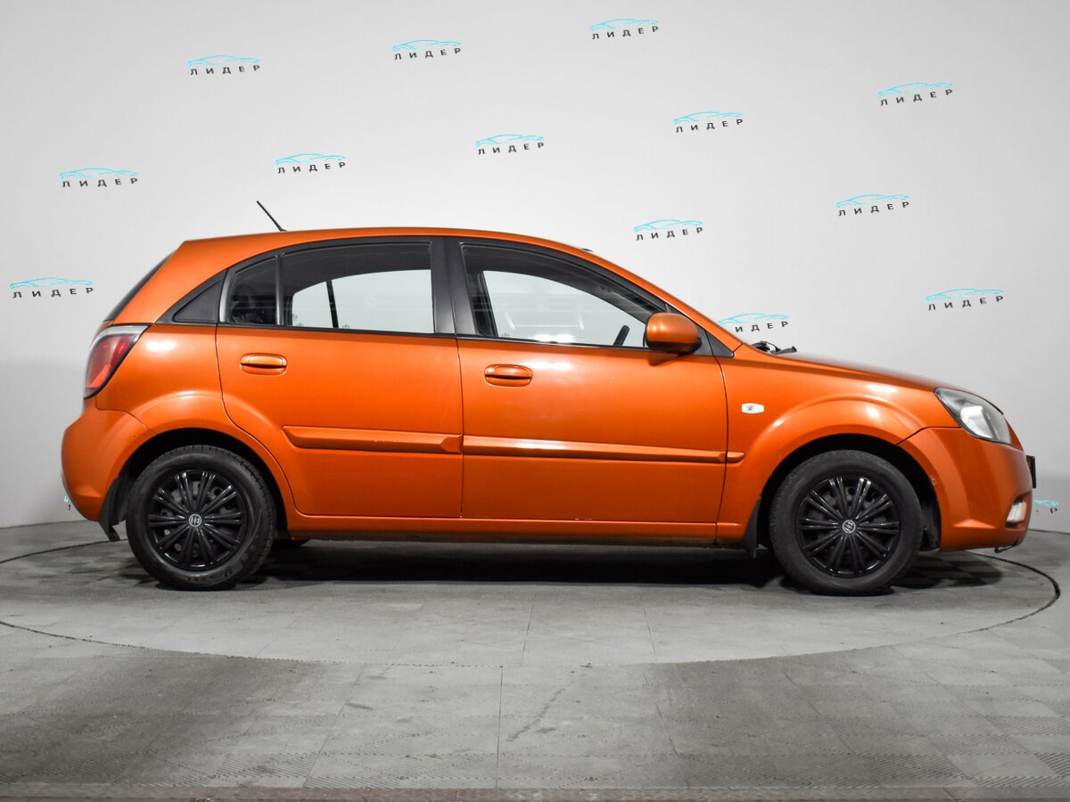 Б/У Киа Рио 2011 года. Фото: #3