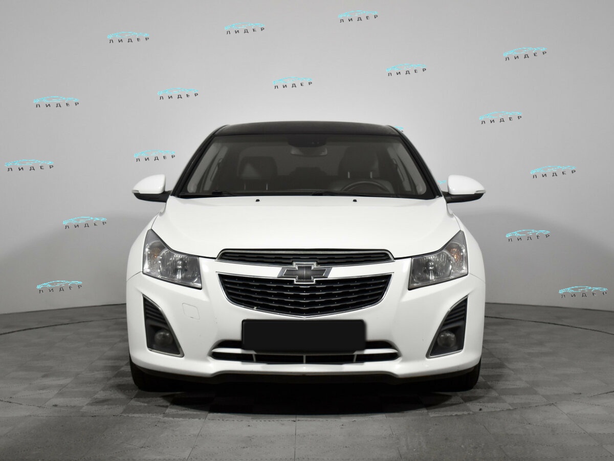 Б/У Шевроле Круз 2013 года. Фото: #1