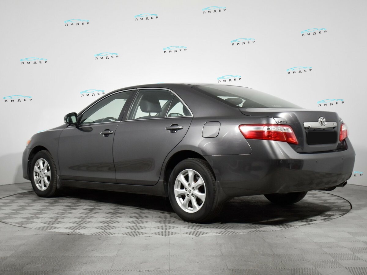 Б/У Тойота Камри 2010 года. Фото: #6
