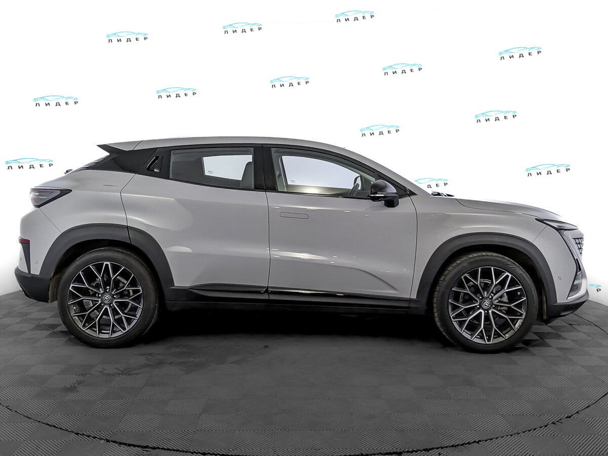 Б/У Чанган УНИ-Т 2024 года. Фото: #3