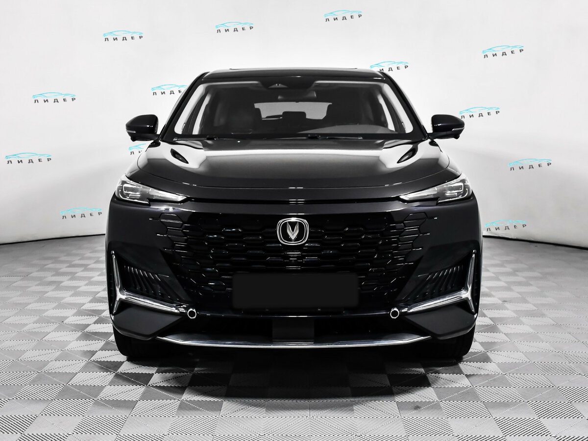 Б/У Чанган УНИ-К 2023 года. Фото: #1