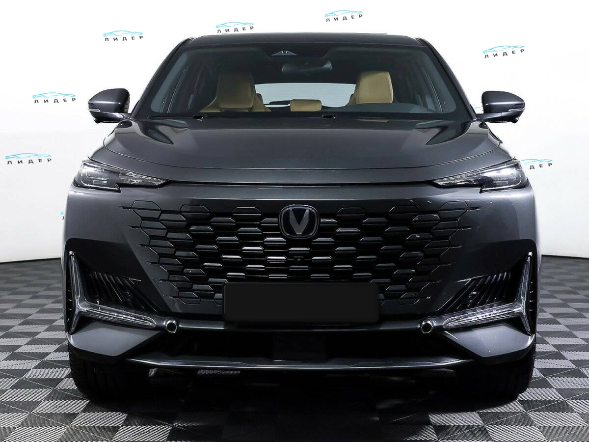 Б/У Чанган УНИ-К 2023 года. Фото: #1