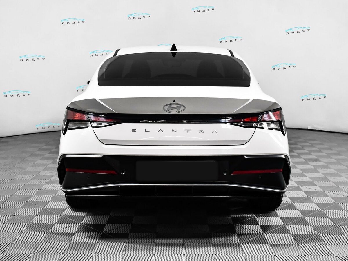 Б/У Хендай Елантра 2023 года. Фото: #5