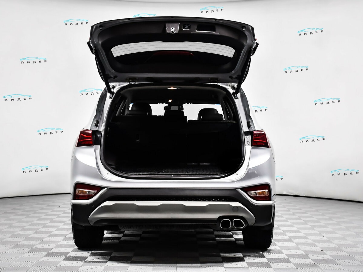 Б/У Хендай Санта Фе 2018 года. Фото: #15