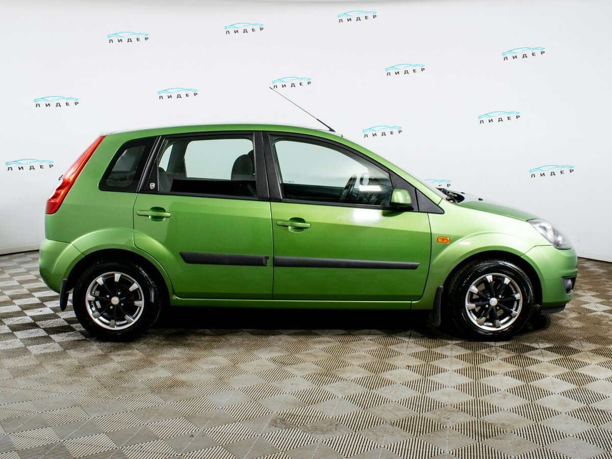 Б/У Форд Фиеста 2008 года. Фото: #3