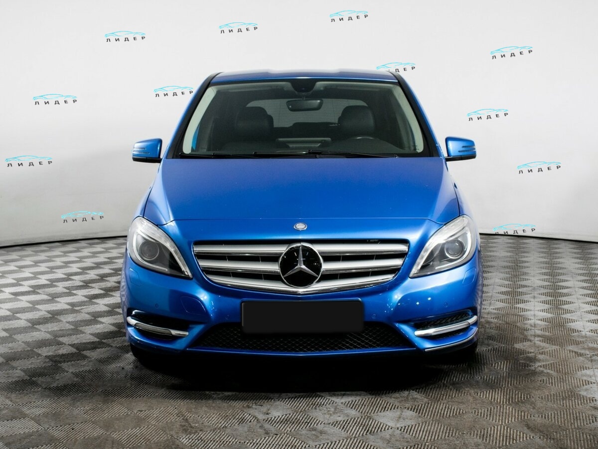 Б/У Мерседес-Бенц Б-Класс 2014 года. Фото: #1
