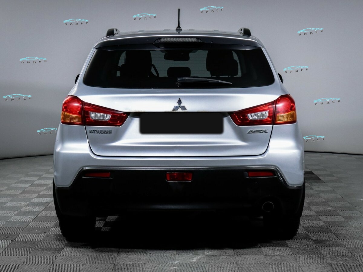 Б/У Митсубиши АС-Икс 2011 года. Фото: #4