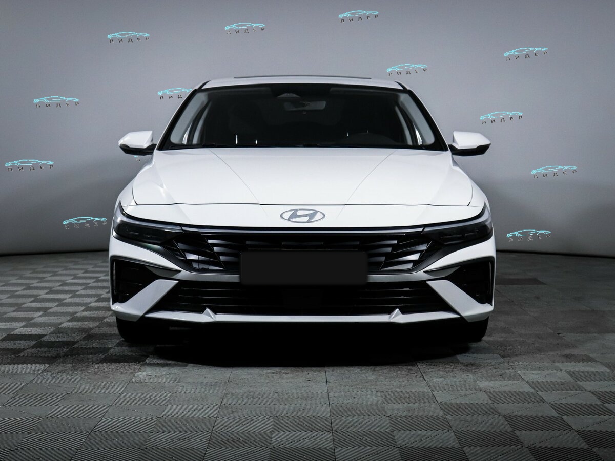 Б/У Хендай Елантра 2024 года. Фото: #1