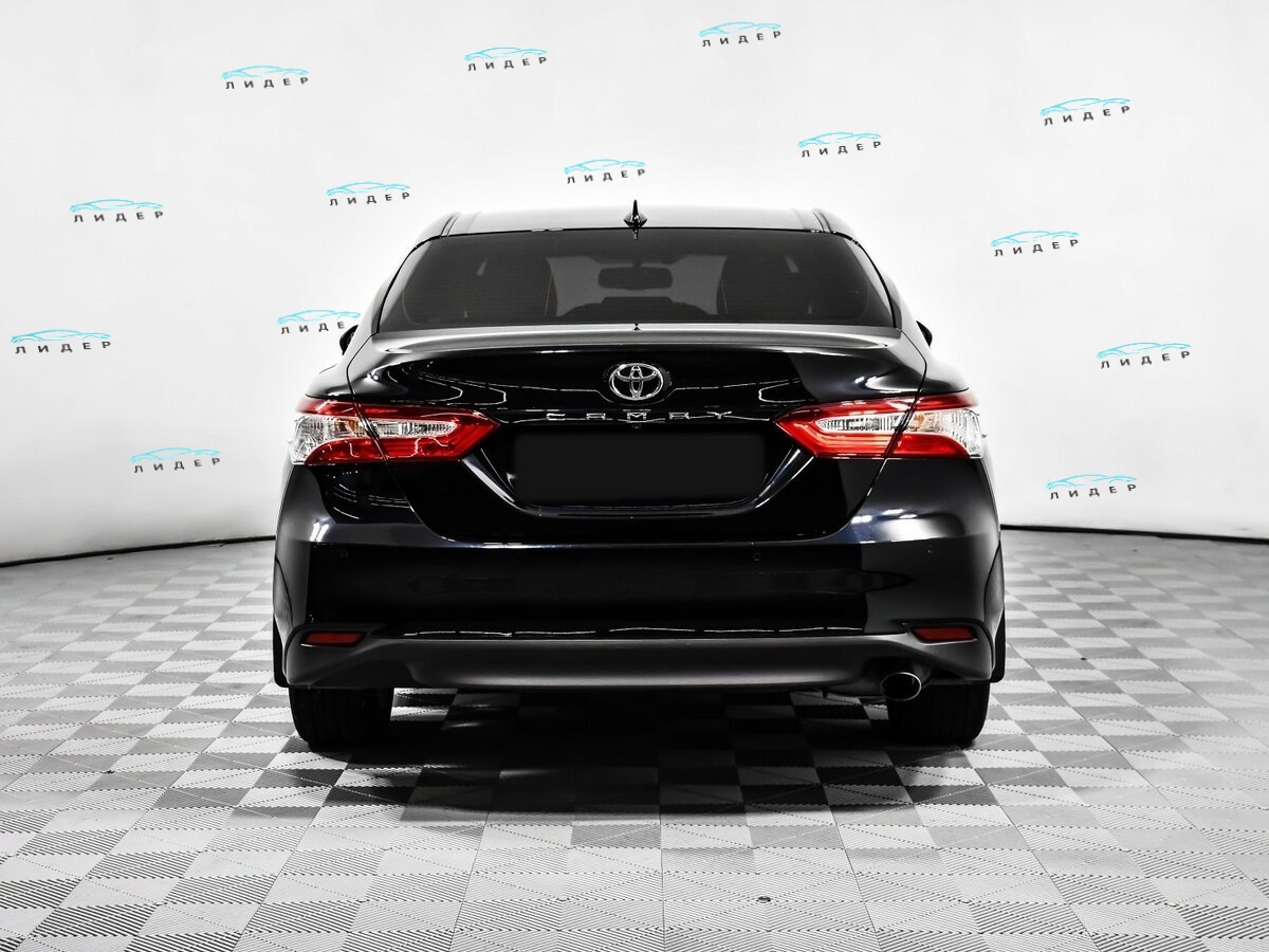 Б/У Тойота Камри 2021 года. Фото: #5