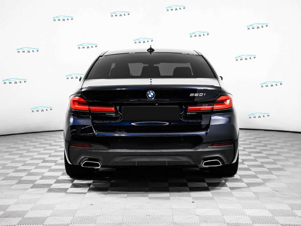 Б/У БМВ 5 серии 2021 года. Фото: #4