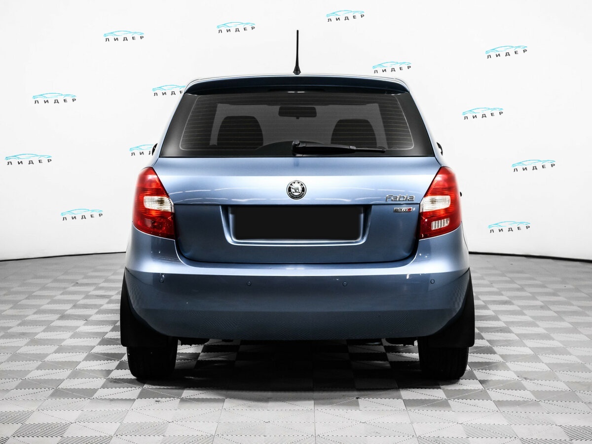 Б/У Шкода Фабия 2011 года. Фото: #5