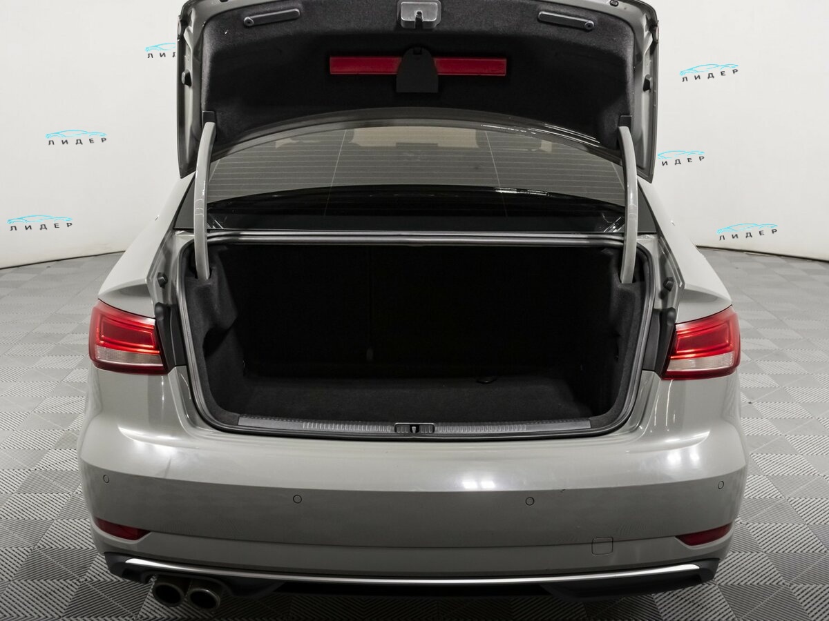 Б/У Ауди А3 2018 года. Фото: #16