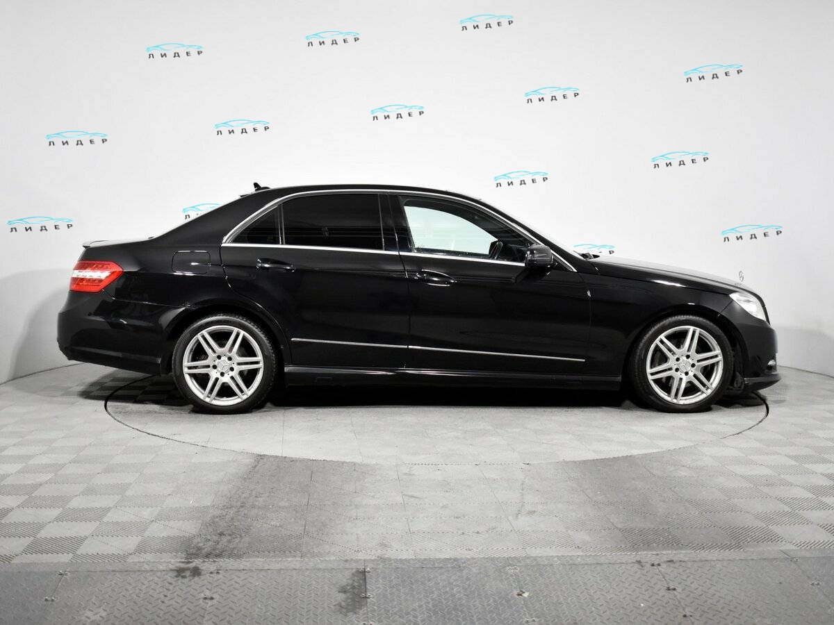 Б/У Мерседес-Бенц Е-Класс 2012 года. Фото: #3