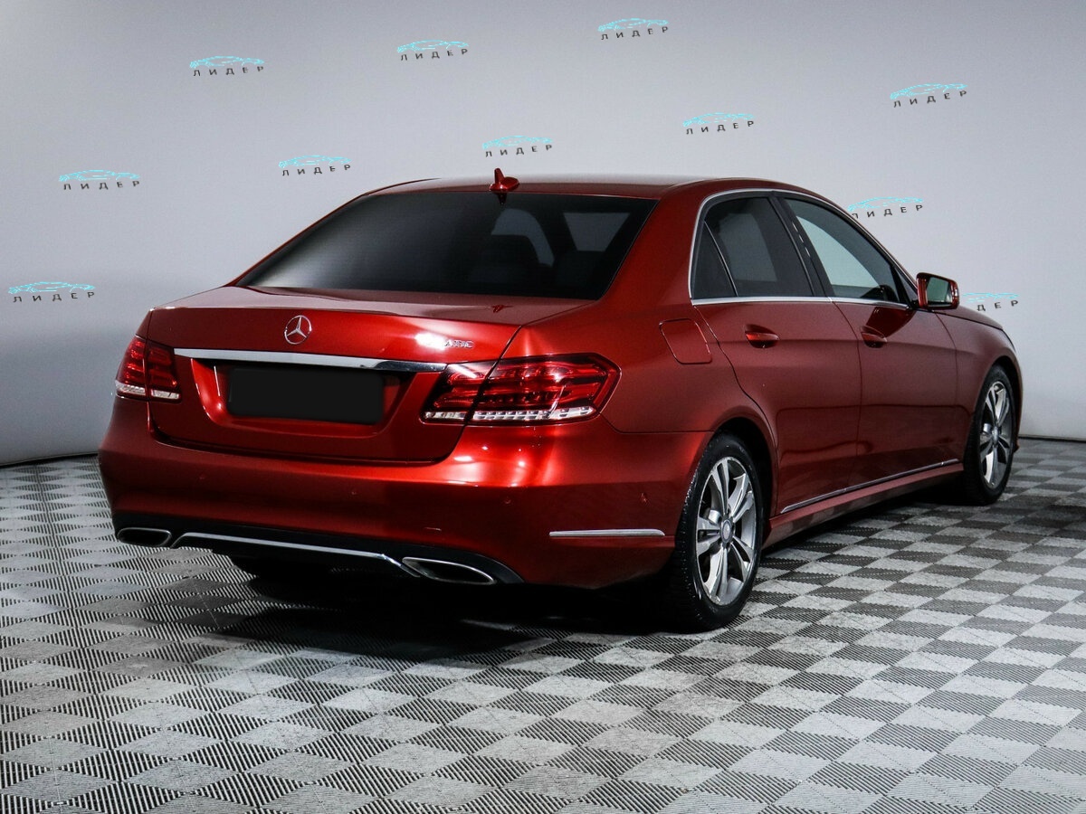 Б/У Мерседес-Бенц Е-Класс 2014 года. Фото: #3