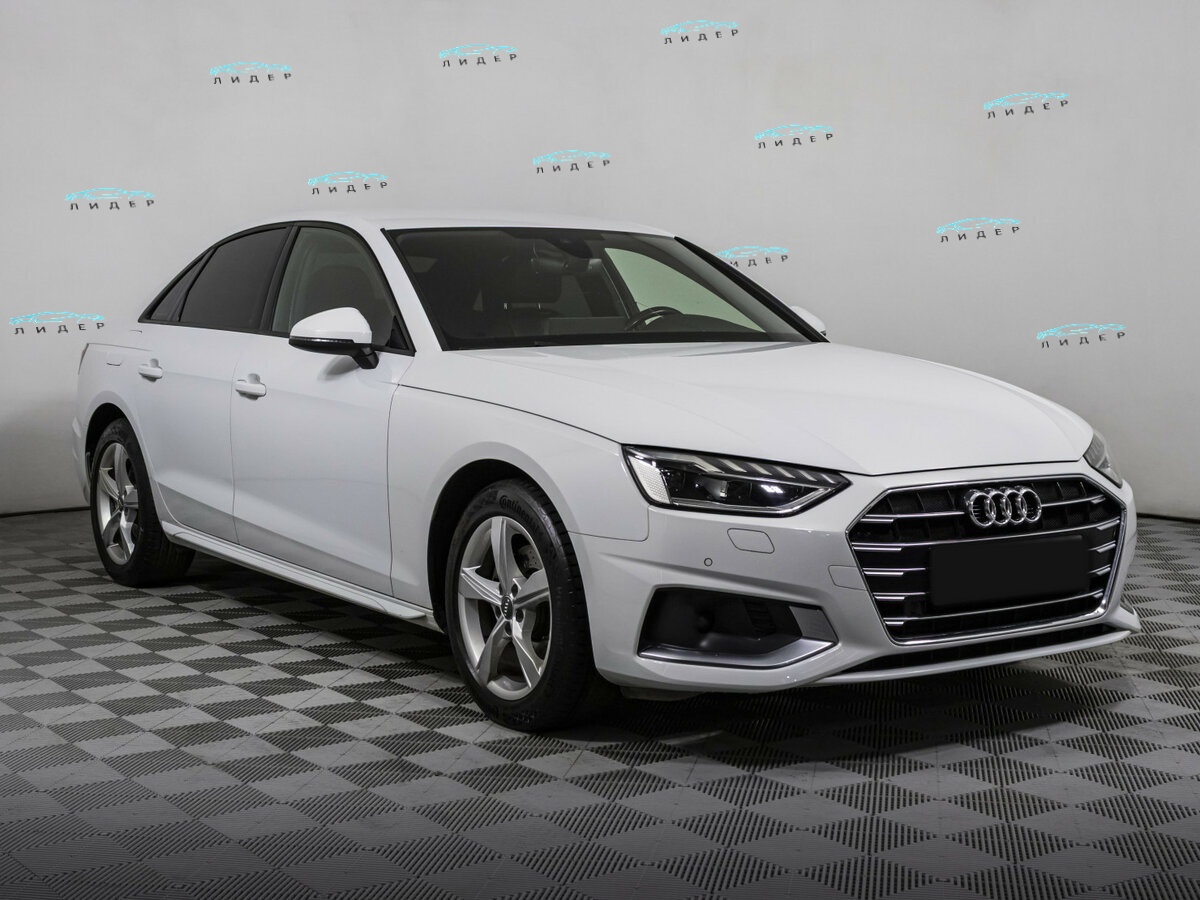 Audi A4 2020 года с пробегом. Фото: #2