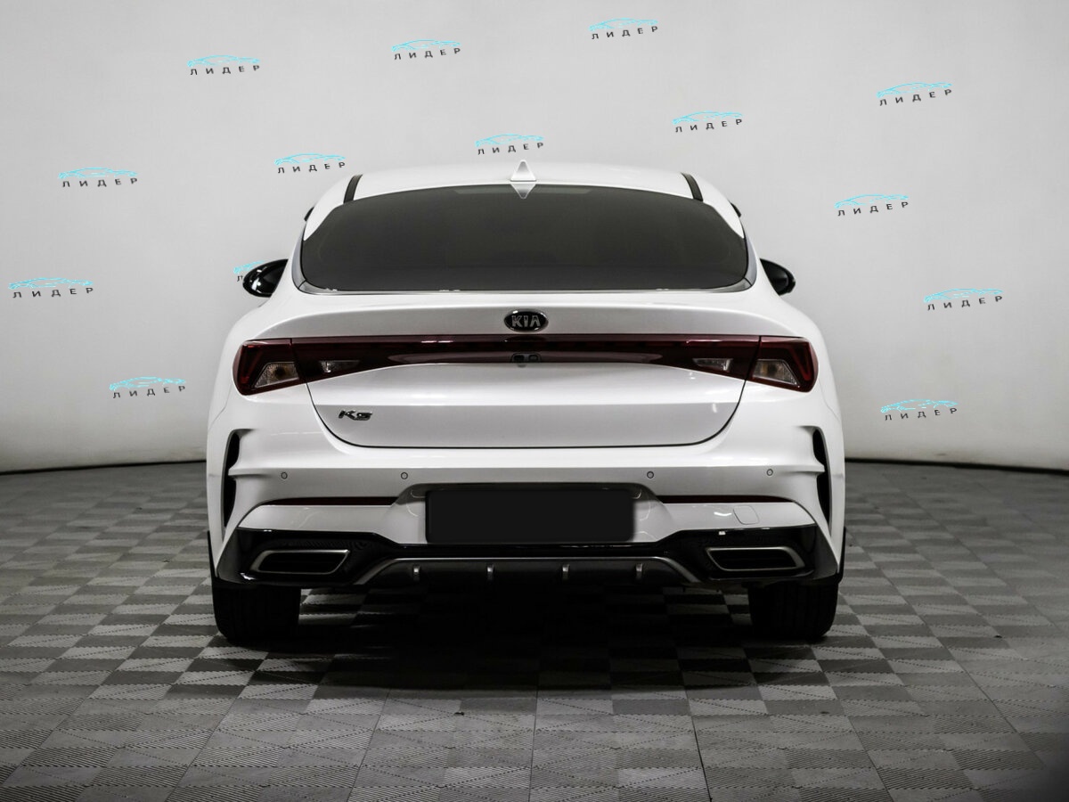 Kia K5 2021 года с пробегом. Фото: #4