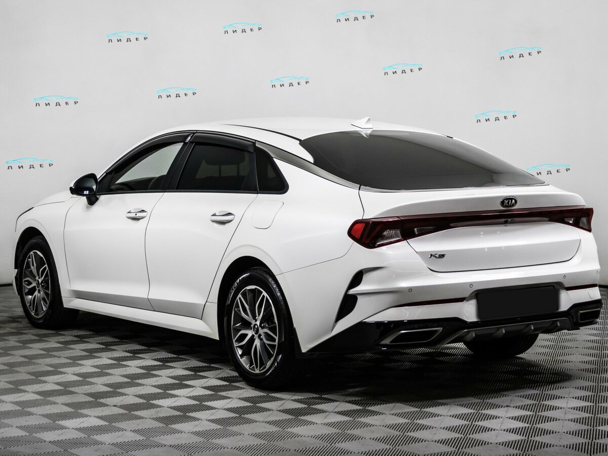 Kia K5 2021 года с пробегом. Фото: #5